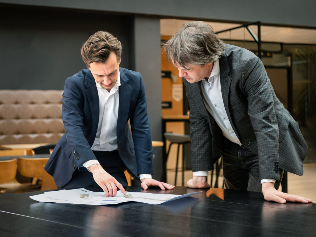 BESPREKING MET KLANT